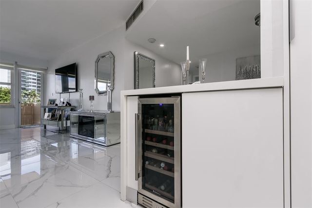 3333 NE 34th Street 304, Fort Lauderdale, FL 33308