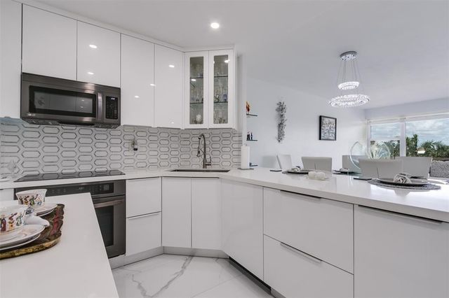 3333 NE 34th Street 304, Fort Lauderdale, FL 33308