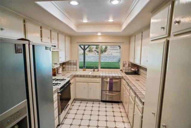 20633 Horace Street, Chatsworth, CA 91311