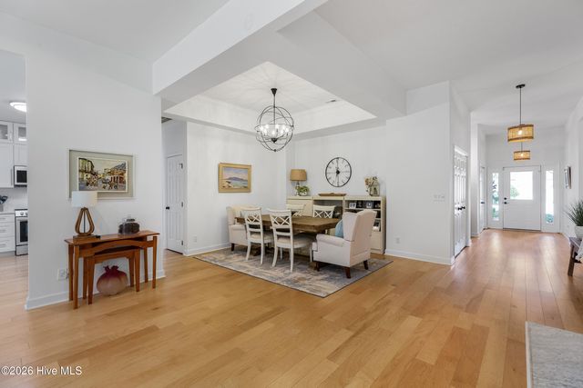 800 Fox Ridge Lane, Wilmington, NC 28405