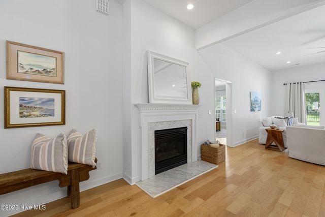 800 Fox Ridge Lane, Wilmington, NC 28405