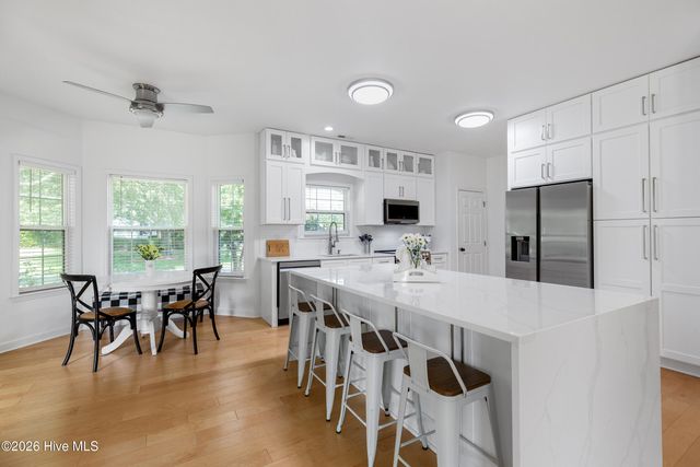 800 Fox Ridge Lane, Wilmington, NC 28405