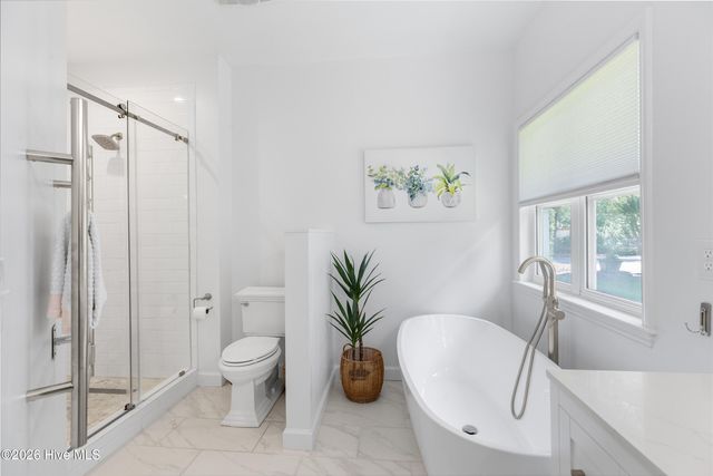 800 Fox Ridge Lane, Wilmington, NC 28405