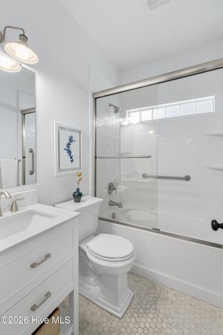 800 Fox Ridge Lane, Wilmington, NC 28405