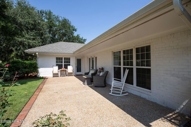 800 Fox Ridge Lane, Wilmington, NC 28405