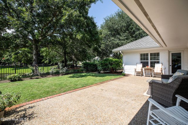 800 Fox Ridge Lane, Wilmington, NC 28405