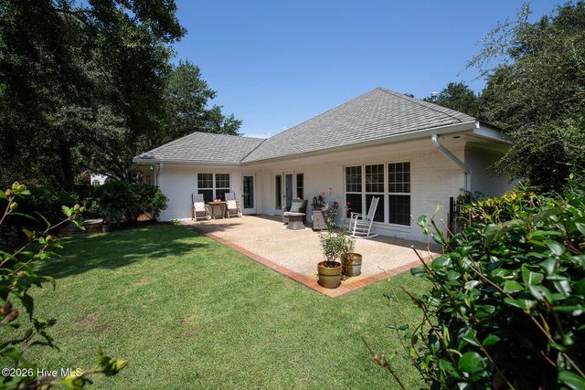 800 Fox Ridge Lane, Wilmington, NC 28405