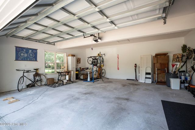 800 Fox Ridge Lane, Wilmington, NC 28405