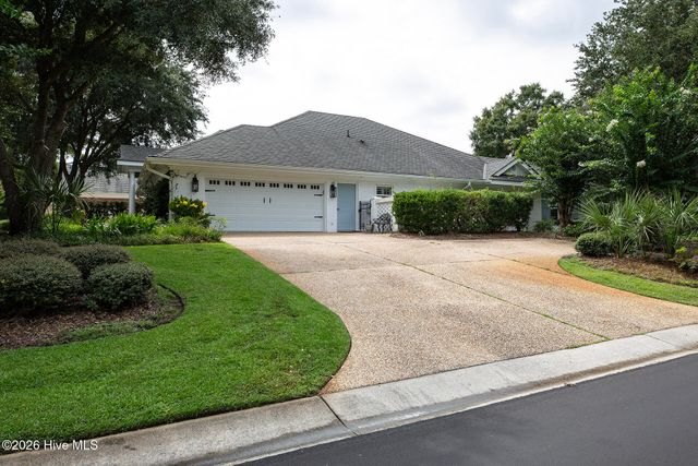 800 Fox Ridge Lane, Wilmington, NC 28405