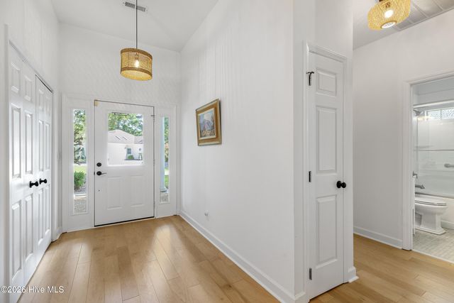 800 Fox Ridge Lane, Wilmington, NC 28405