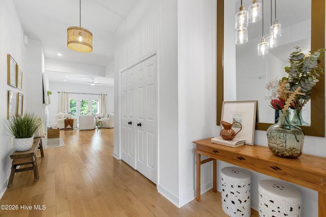 800 Fox Ridge Lane, Wilmington, NC 28405