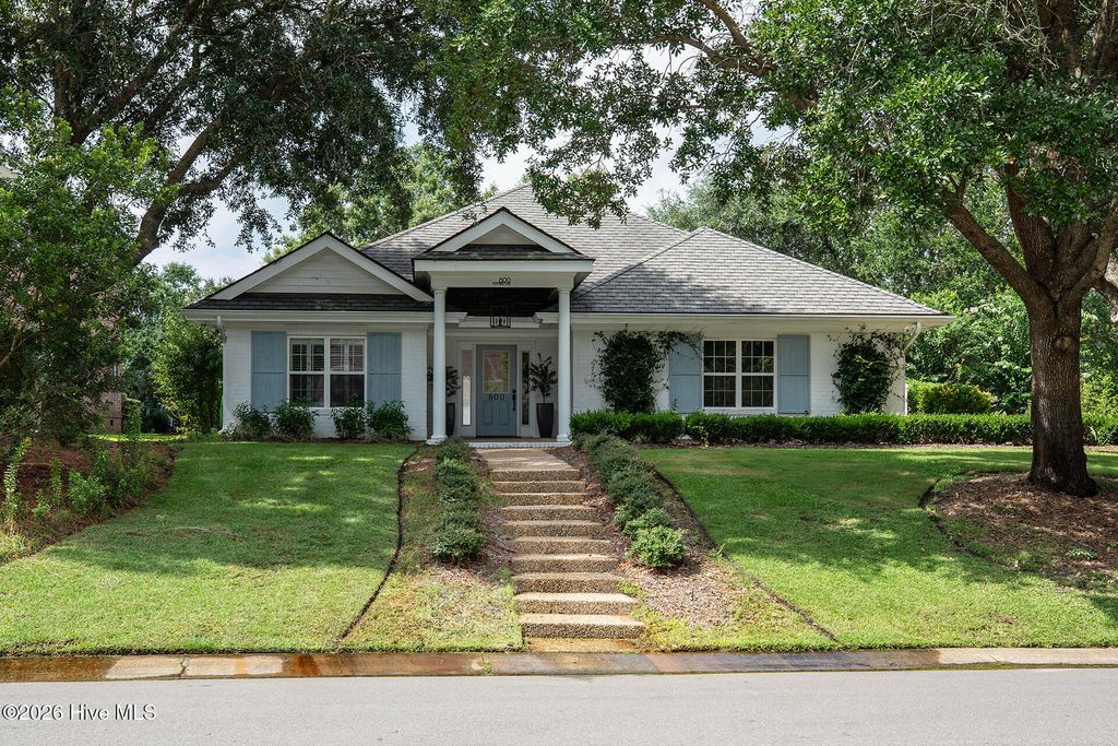 800 Fox Ridge Lane, Wilmington, NC 28405