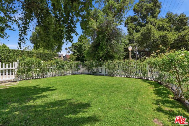 11357 Aqua Vista Street, Studio City (los Angeles), CA 91602