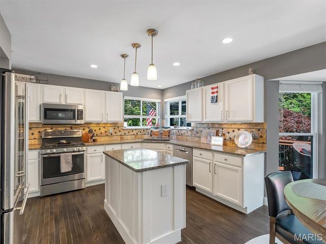 861 Legends View Drive, Eureka, MO 63025