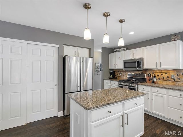 861 Legends View Drive, Eureka, MO 63025