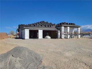 1800 Cypress Point Court, Pahrump, NV 89048