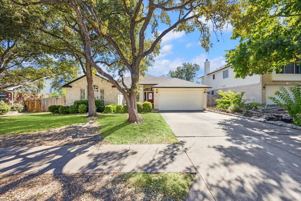 8909 Copano DR, Austin, TX 78749