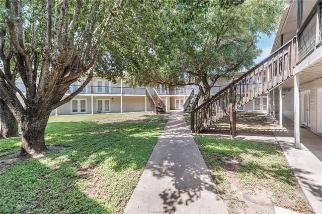 3900 Old College Road 30, Bryan, TX 77801