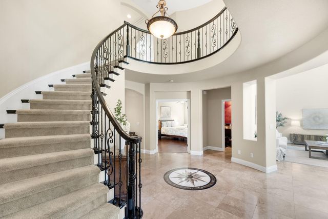 1560 Freswick Dr, Folsom, CA 95630