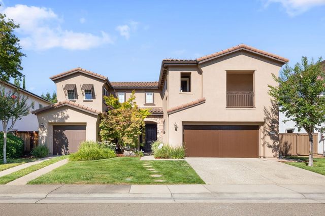1560 Freswick Dr, Folsom, CA 95630