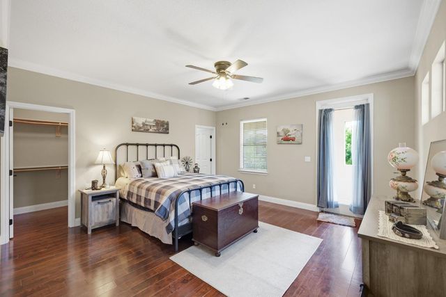 1560 Freswick Dr, Folsom, CA 95630