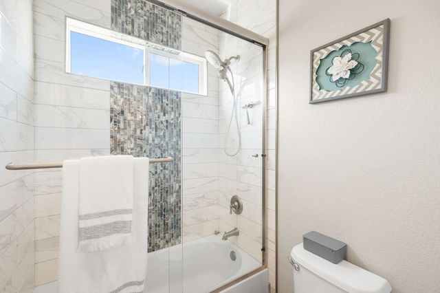 1560 Freswick Dr, Folsom, CA 95630