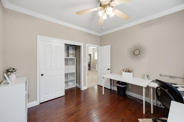 1560 Freswick Dr, Folsom, CA 95630