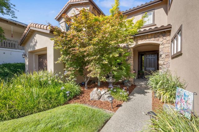 1560 Freswick Dr, Folsom, CA 95630