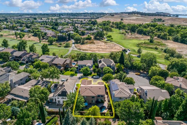 1560 Freswick Dr, Folsom, CA 95630