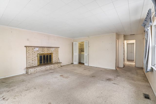 2206 Hawk Lane, Rolling Meadows, IL 60008