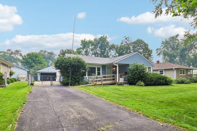 2206 Hawk Lane, Rolling Meadows, IL 60008