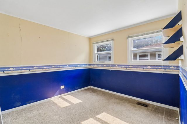 2206 Hawk Lane, Rolling Meadows, IL 60008