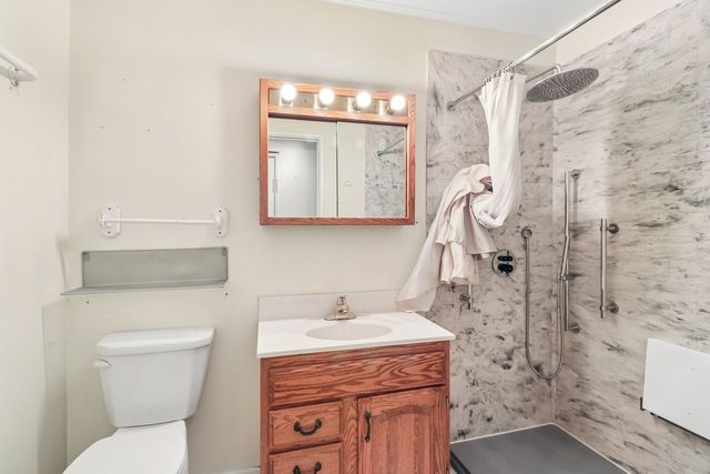 2206 Hawk Lane, Rolling Meadows, IL 60008