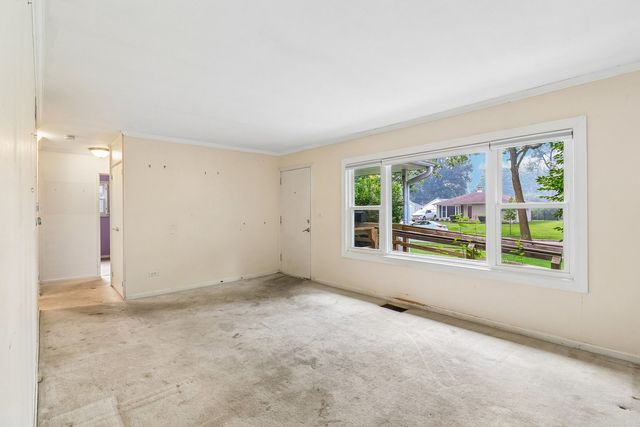 2206 Hawk Lane, Rolling Meadows, IL 60008