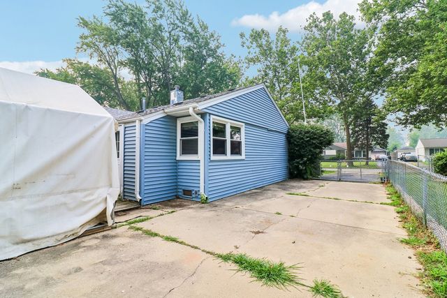 2206 Hawk Lane, Rolling Meadows, IL 60008