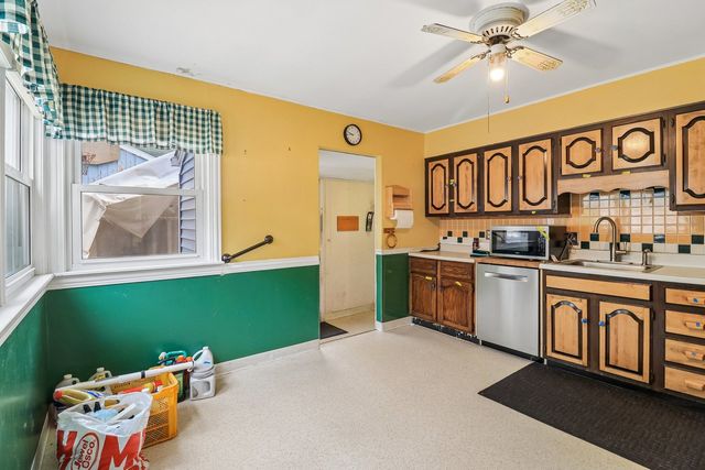 2206 Hawk Lane, Rolling Meadows, IL 60008