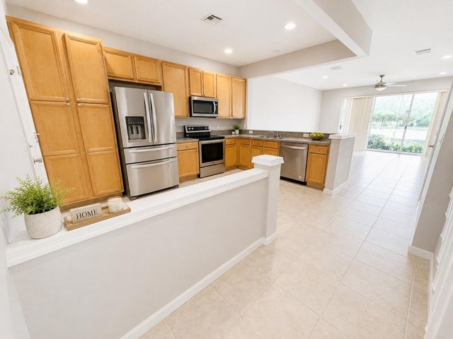 1083 Woodfield Road 1083, Greenacres, FL 33415