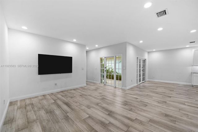 1240 Weeping Willow Way 1240, Hollywood, FL 33019