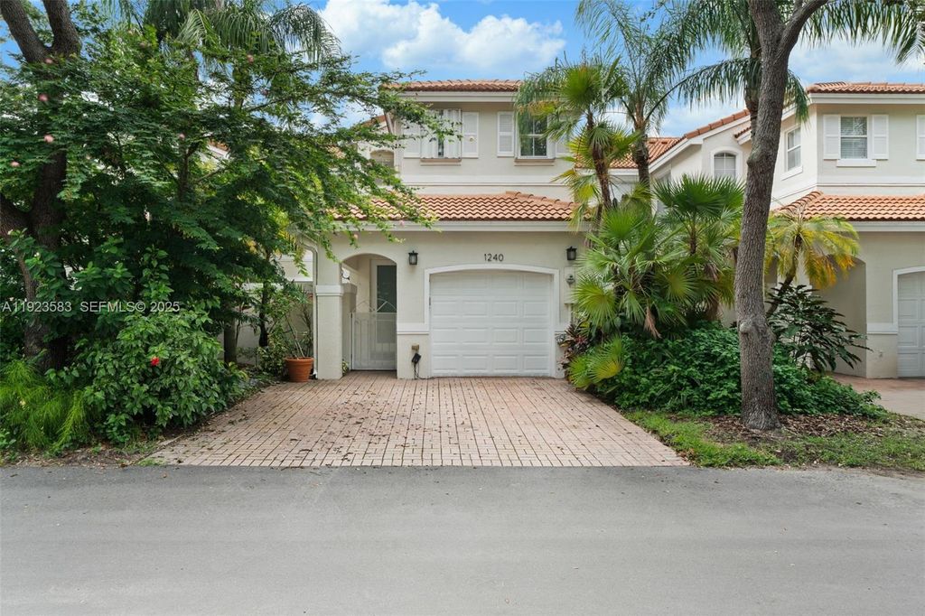 1240 Weeping Willow Way 1240, Hollywood, FL 33019