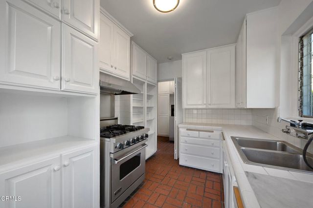 2505 Monterey Road, San Marino, CA 91108