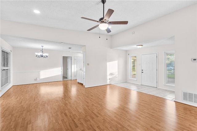 1242 Memorial PKWY Pkwy, Portland, TX 78374
