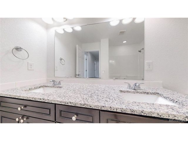 2621 Sable Blvd, Aurora, CO 80011