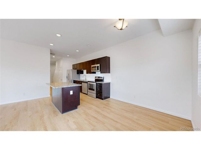 2621 Sable Blvd, Aurora, CO 80011