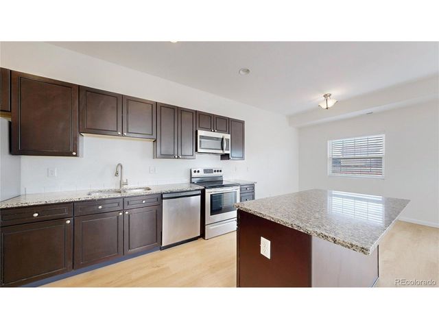 2621 Sable Blvd, Aurora, CO 80011