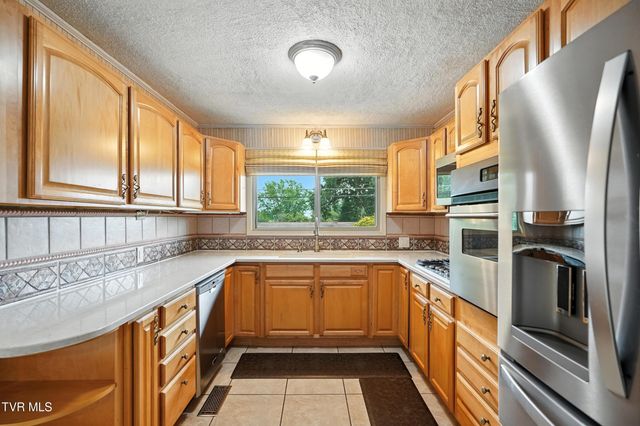 250 Pace Drive, Bristol, VA 24201