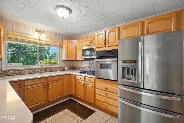 250 Pace Drive, Bristol, VA 24201