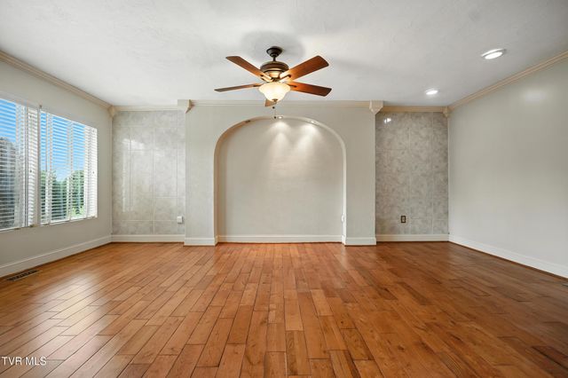 250 Pace Drive, Bristol, VA 24201