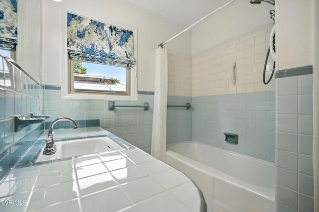 250 Pace Drive, Bristol, VA 24201