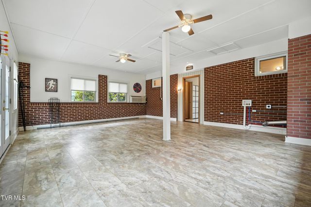 250 Pace Drive, Bristol, VA 24201