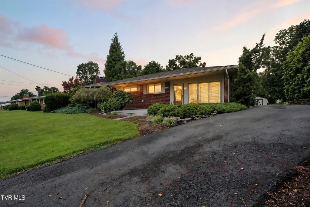 250 Pace Drive, Bristol, VA 24201